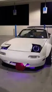 ai character: UWU car background