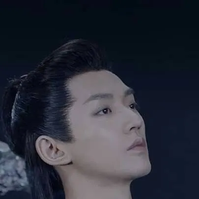 chat with ai character: Xue Qianxun 