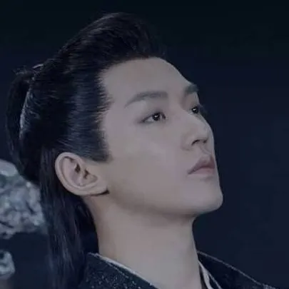 chat with ai character: Xui Qianxun 