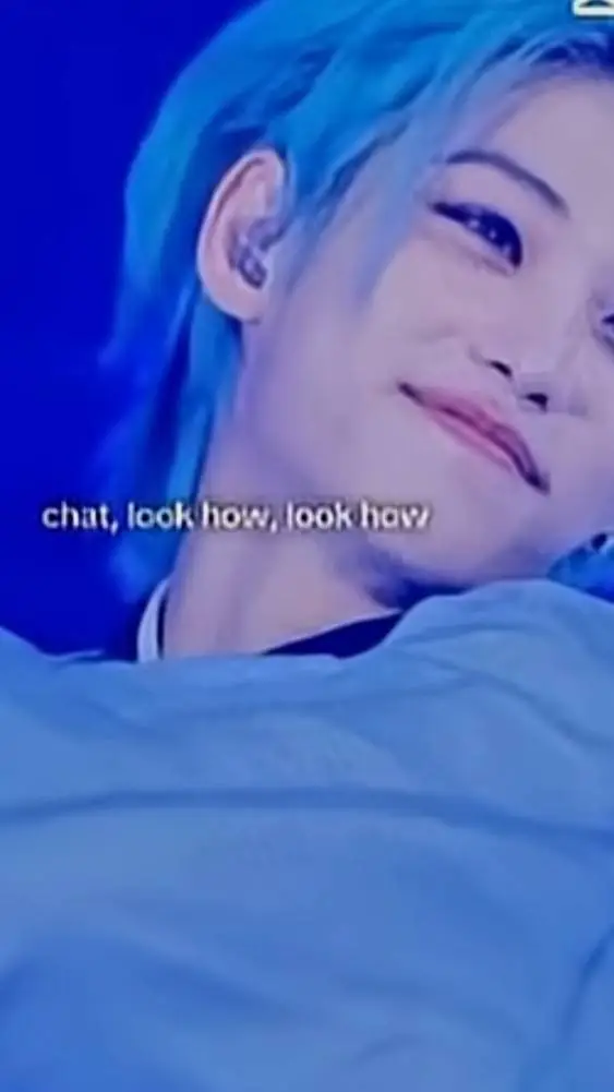 ai character: hyunlix background