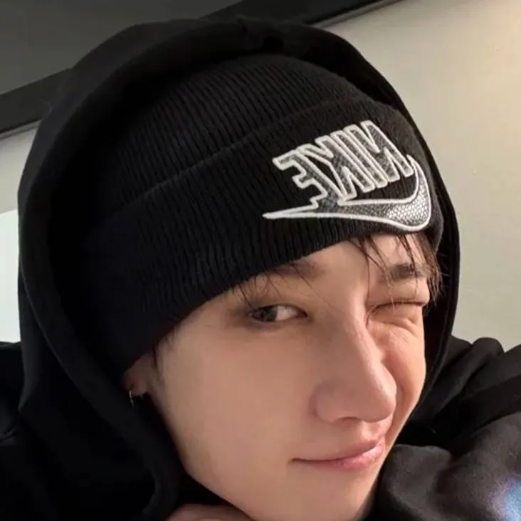 chat with ai character: channie