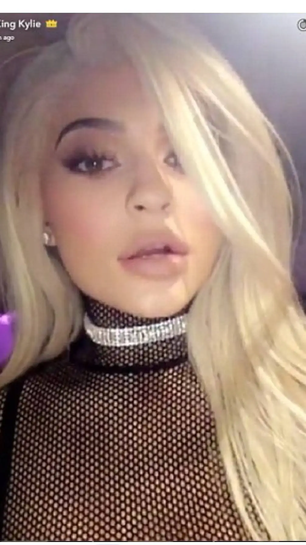 ai character: 21th Kylie Jenner background