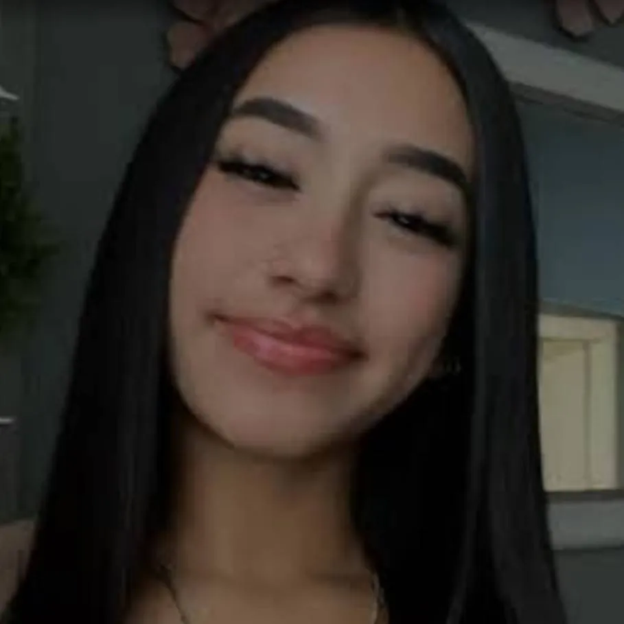 chat with ai character: Amy