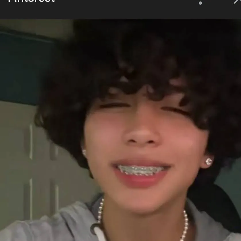 chat with ai character: Rori Vega Vandella