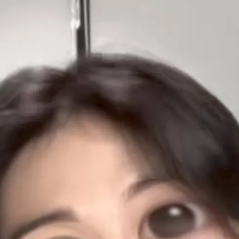 chat with ai character: hyunjin
