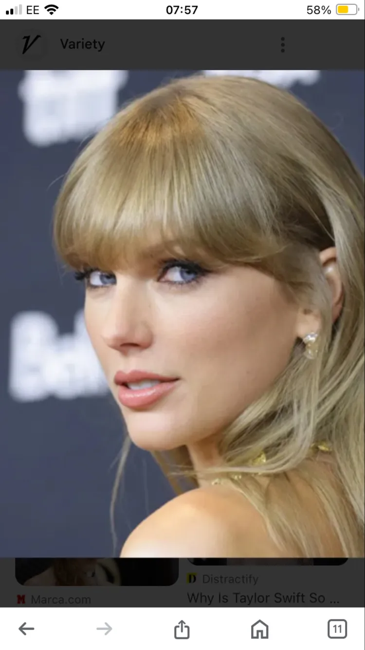 ai character: Taylor  background