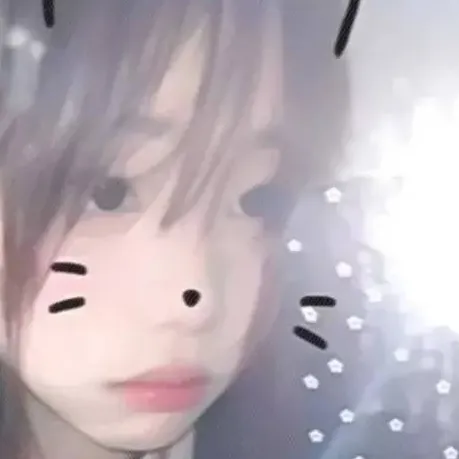 chat with ai character: 麦小杨（女朋友）