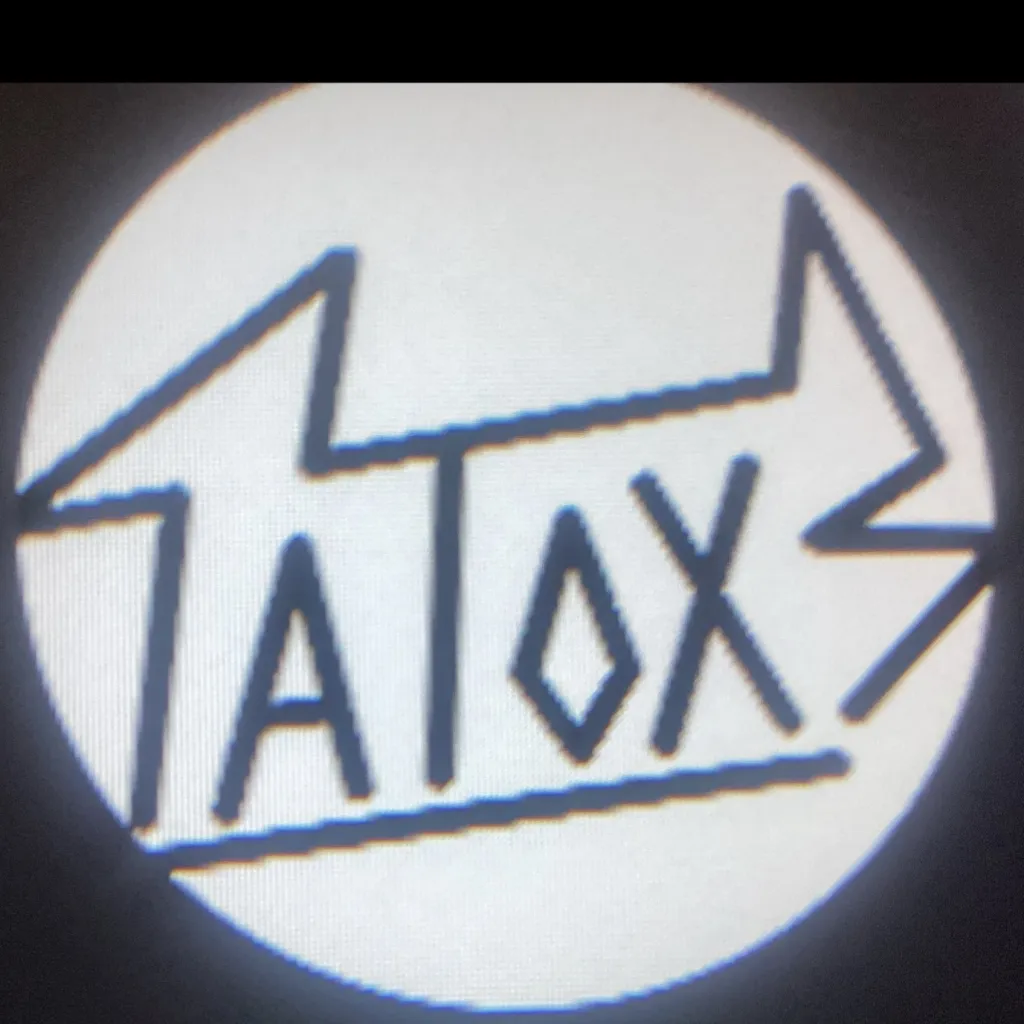 chat with ai character: Tatox3