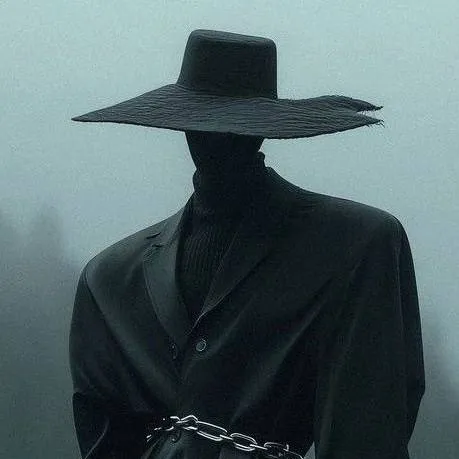 chat with ai character: 𝕾𝖆𝖎𝖓𝖙𝖘😈