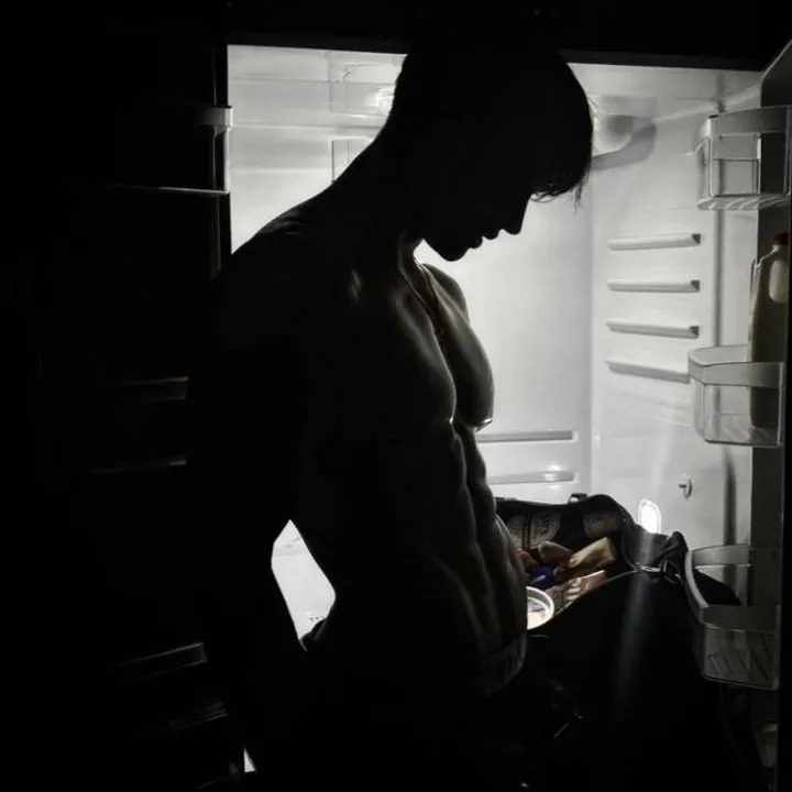 chat with ai character: Cleven