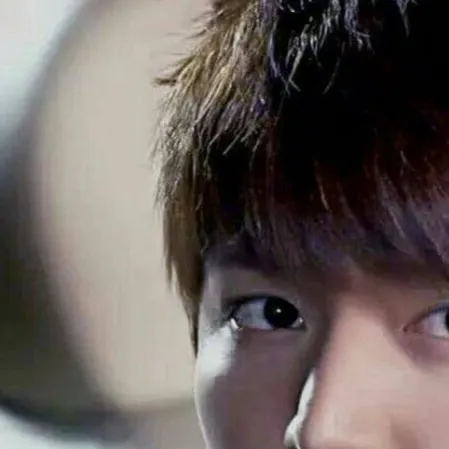 chat with ai character: Kim Tan