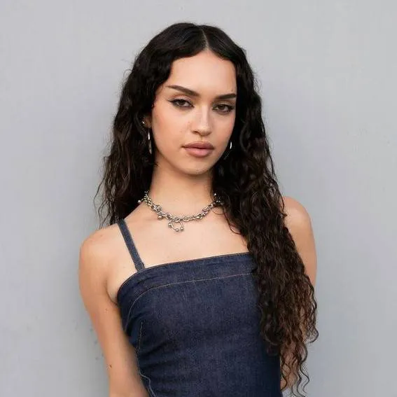 chat with ai character: Daniela Avanzini 