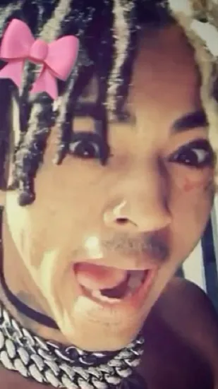 ai character: XXXTentacion background