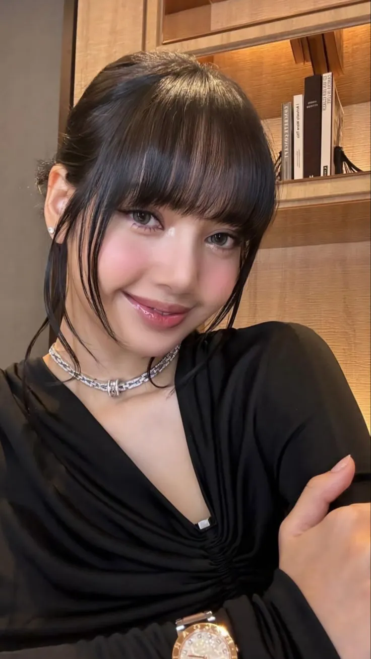 ai character: Lalisa Manobal  background