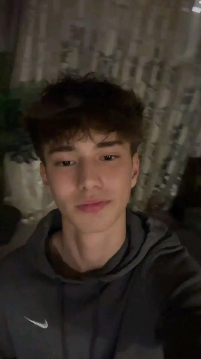 ai character: Theo (Theodore)  background