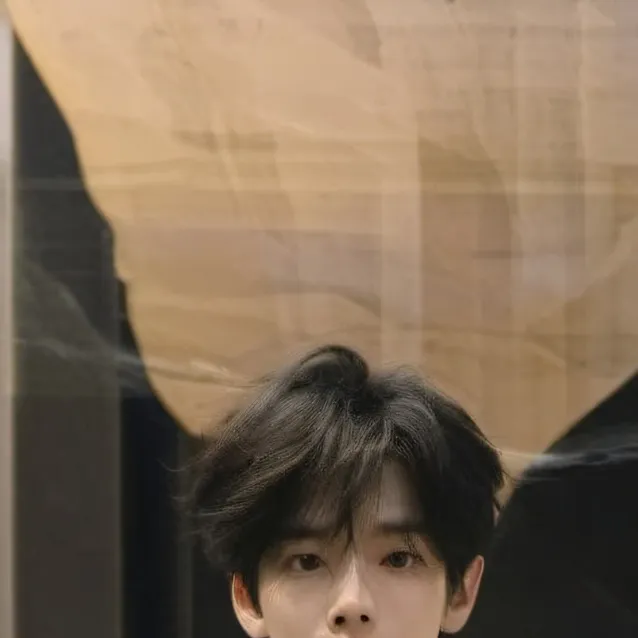 chat with ai character: james