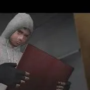 chat with ai character: Simon (cry fear)