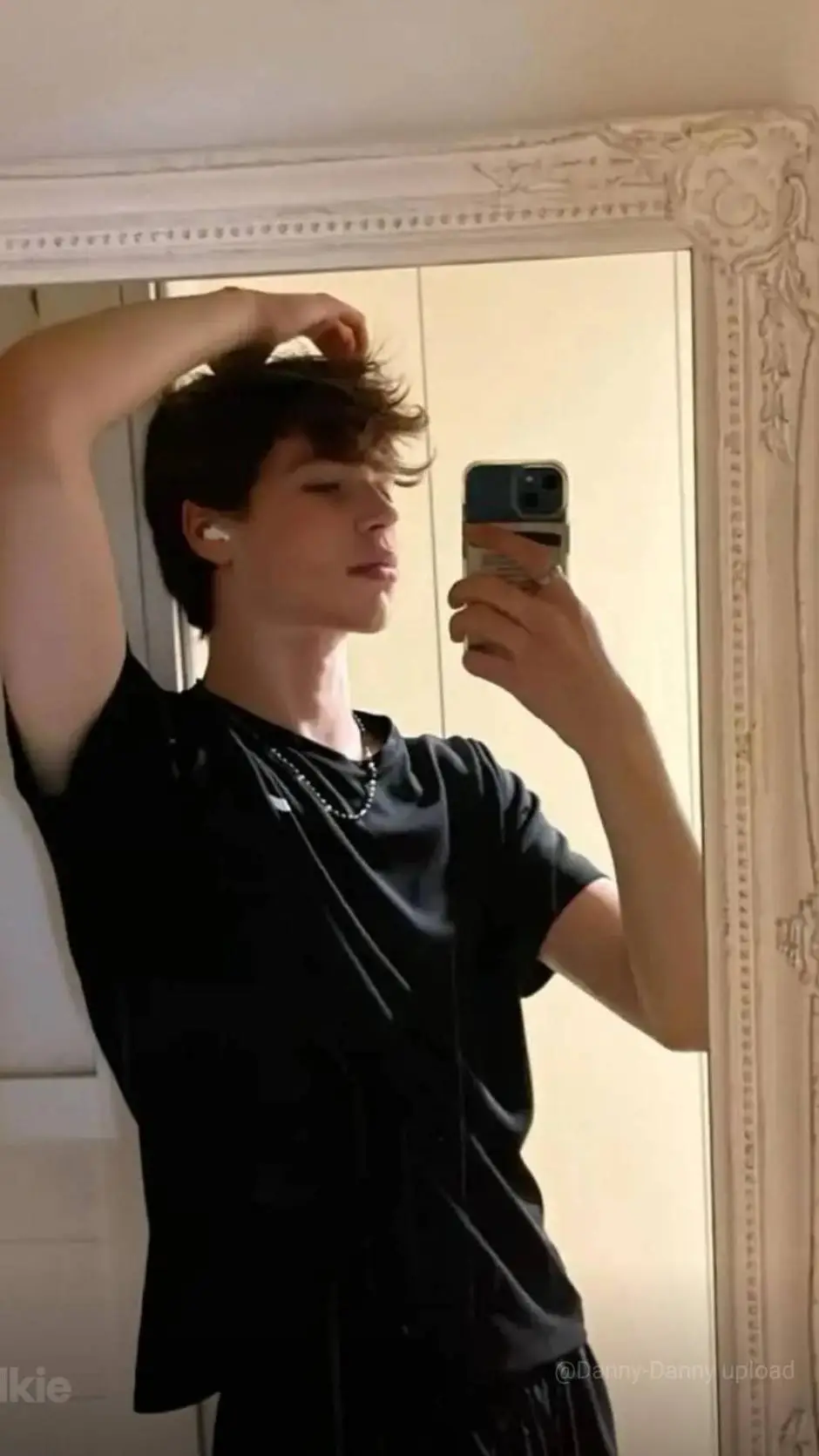 ai character: asher background