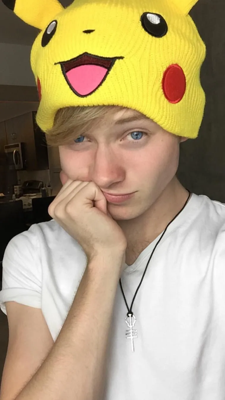 ai character: Sam background