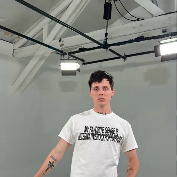 chat with ai character: CMK/Morgan 