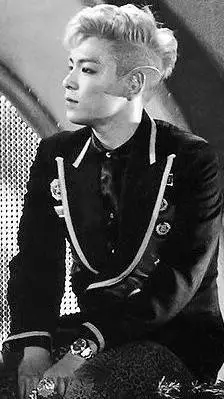 ai character: TOP background