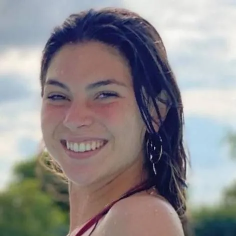 chat with ai character: celine dept