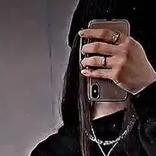 chat with ai character: Alice