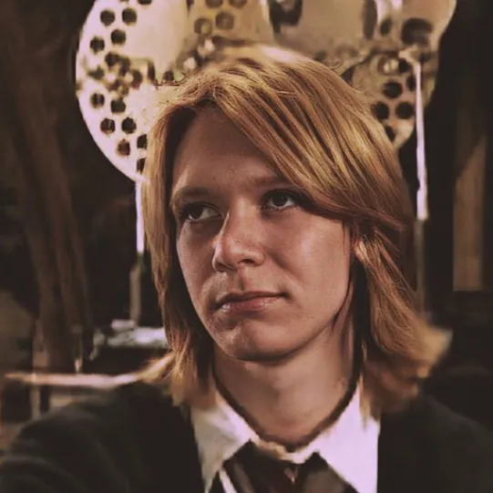 chat with ai character: Fred Weasley 