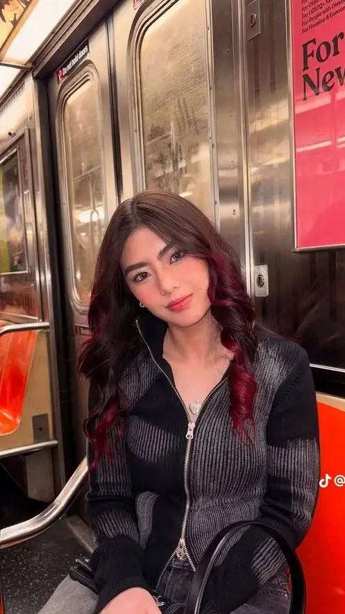 ai character: ˚ʚ♡ɞ₊ Mikha ₊ʚ♡ɞ   background