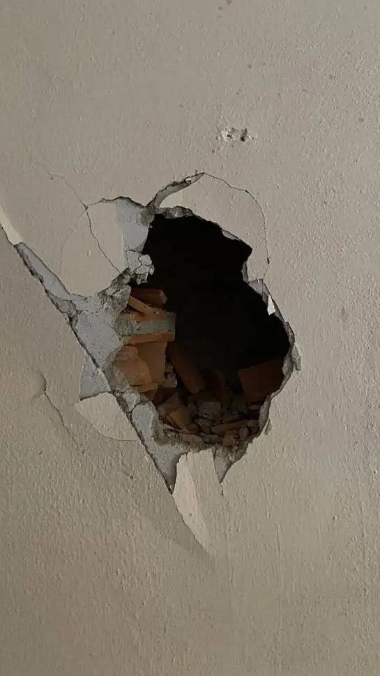 ai character: Stuck in the wall background