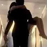 chat with ai character: 😈Axel😈