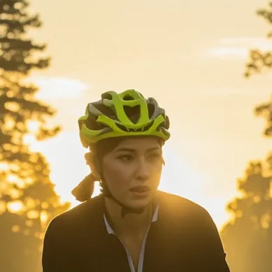 chat with ai character: Luna