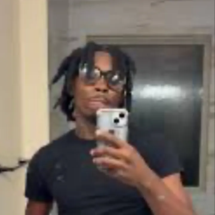 chat with ai character: Eli sturdy ￼