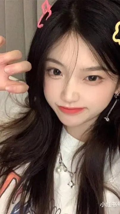 ai character: {(Kim Yoon/Me)} background