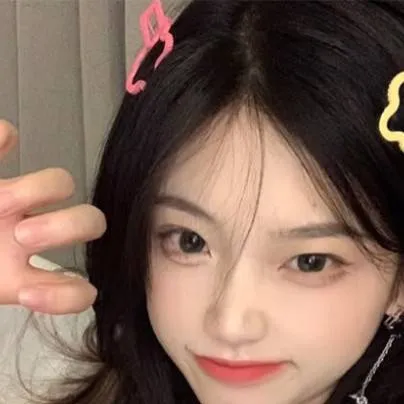 chat with ai character: {(Kim Yoon/Me)}