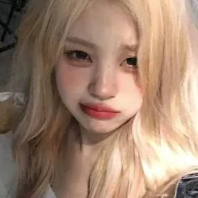 chat with ai character: Lily