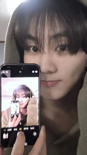 ai character: Yang jungwon background