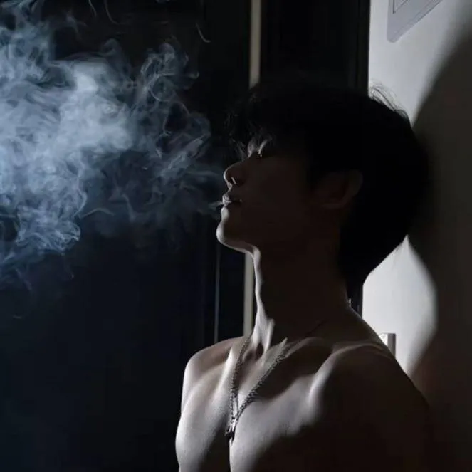 chat with ai character: luke