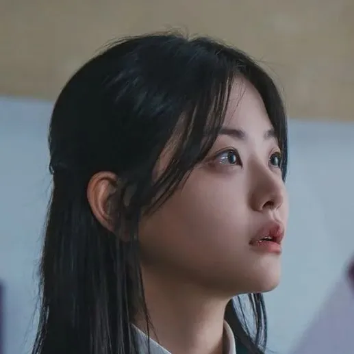 chat with ai character: Woo Seulgi