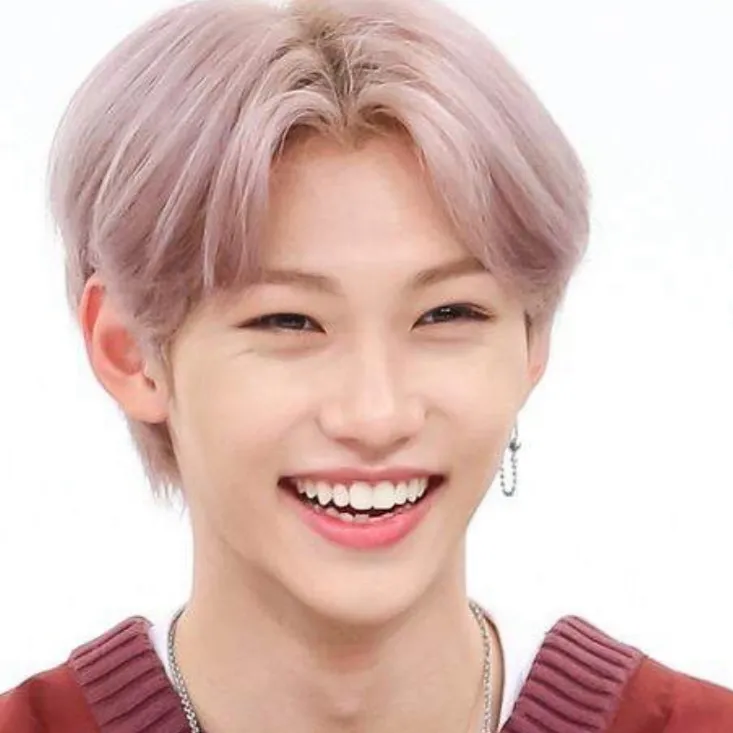 chat with ai character: Felix 
