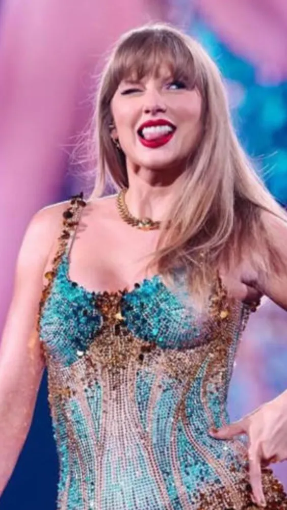 ai character: TS family trip background