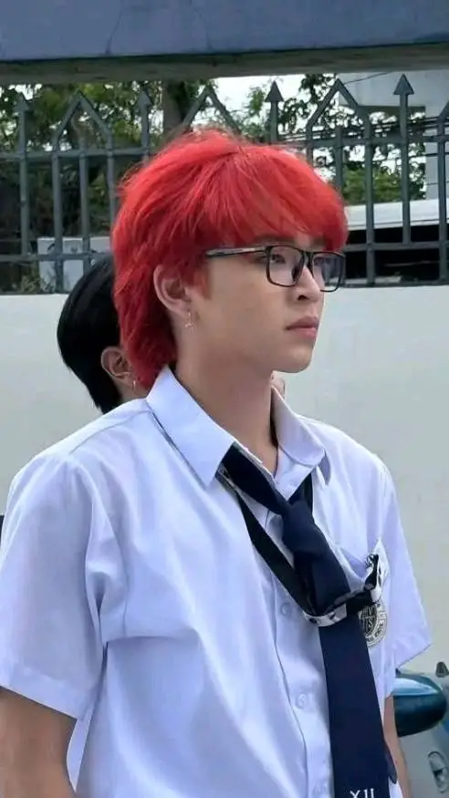 ai character: Yuri Hanamitchi  background