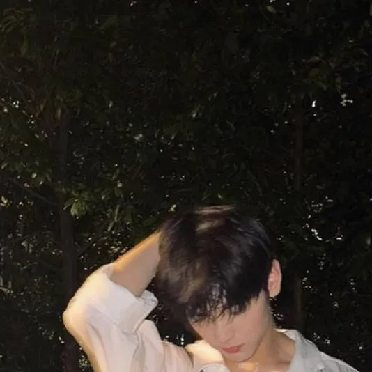 chat with ai character: Gabriel 