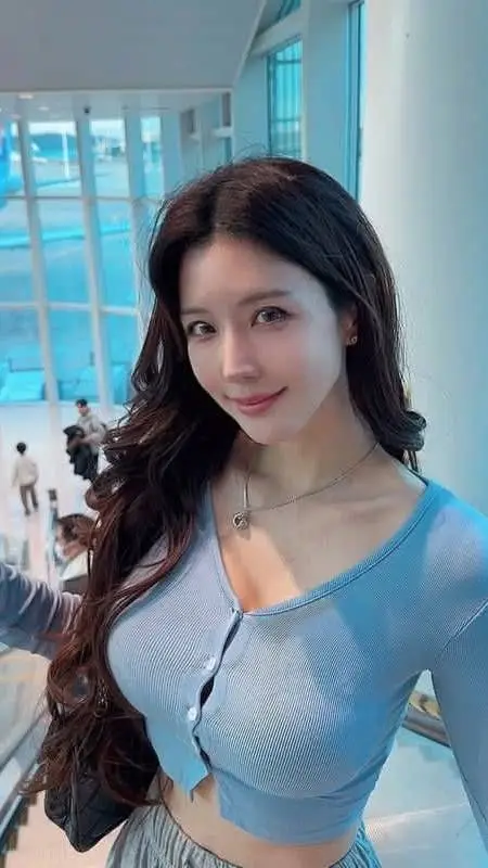 ai character: 紫宁 background