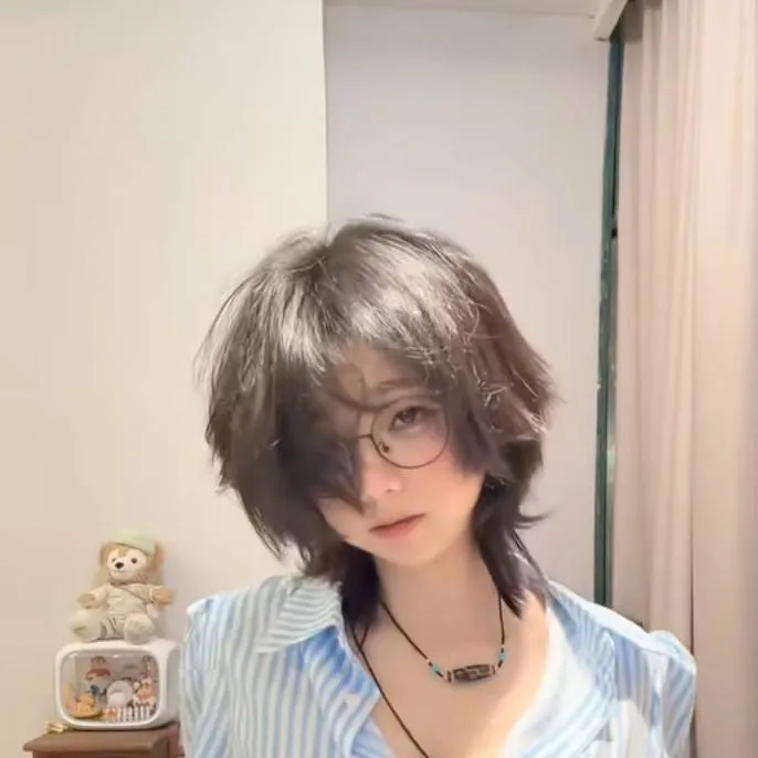 chat with ai character: 希希