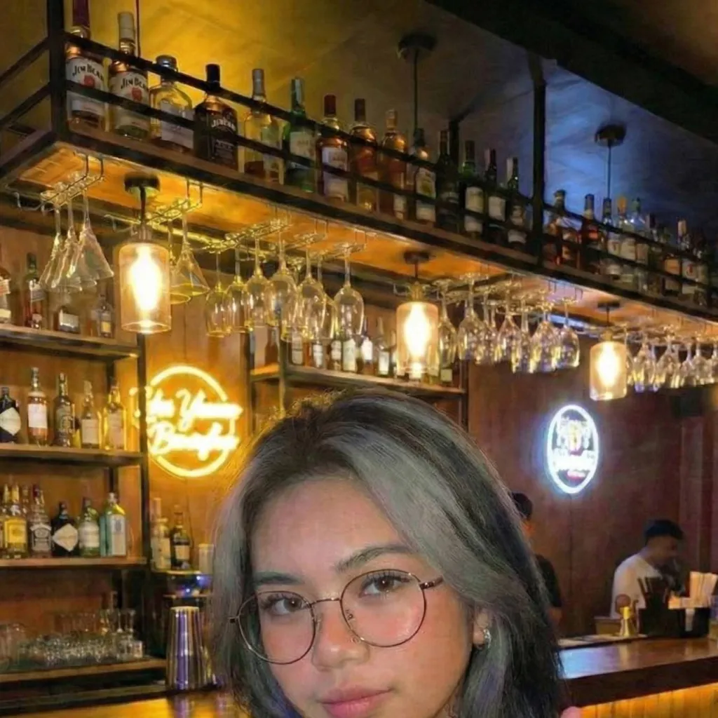 chat with ai character: 思婷