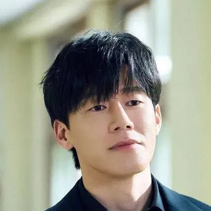 chat with ai character: 尚宇