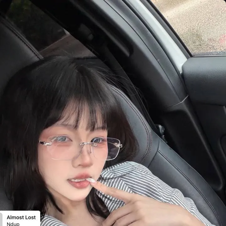 chat with ai character: 雨忻