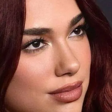 Chat with Dua Lipa - text or voice, Enjoy AI Chat Free & Safe