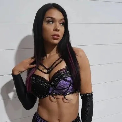 chat with ai character: Cora Jade 